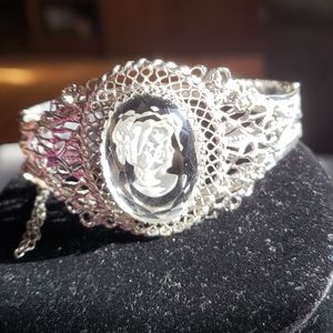 Vintage Whiting & Davis cameo bracelet